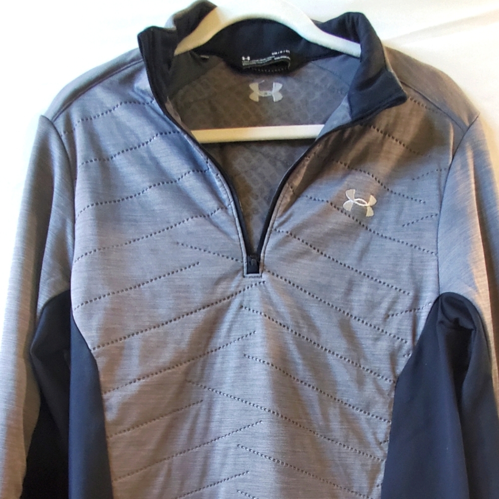 Under Armor Loose/Coupe Pullover